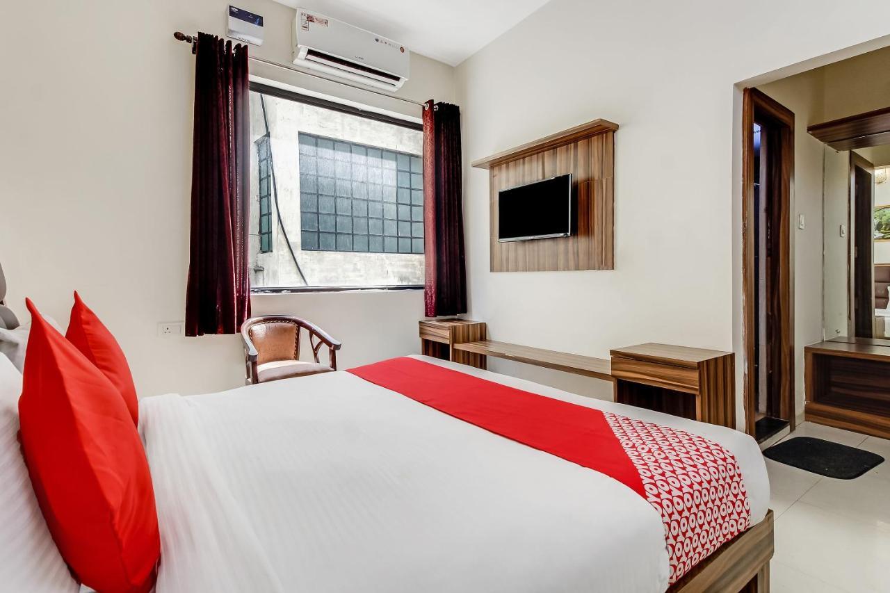 Oyo 10213 Hotel Panache Mathura Kültér fotó