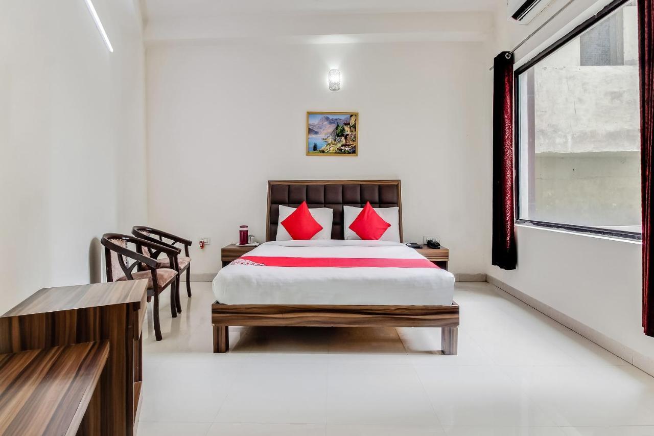 Oyo 10213 Hotel Panache Mathura Kültér fotó