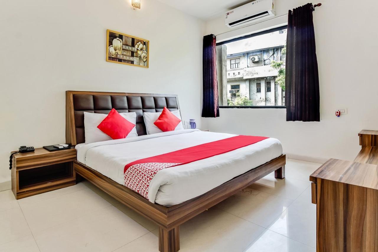Oyo 10213 Hotel Panache Mathura Kültér fotó
