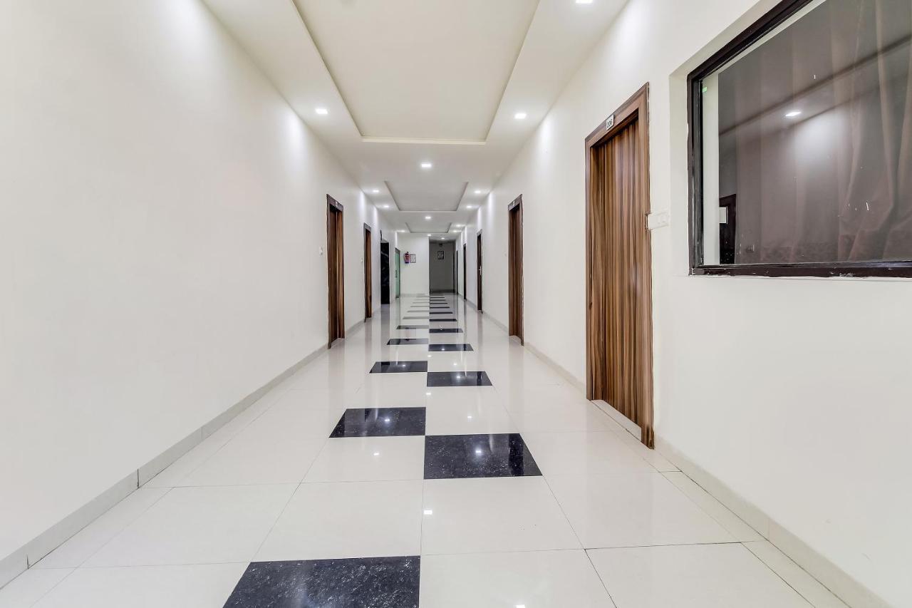 Oyo 10213 Hotel Panache Mathura Kültér fotó