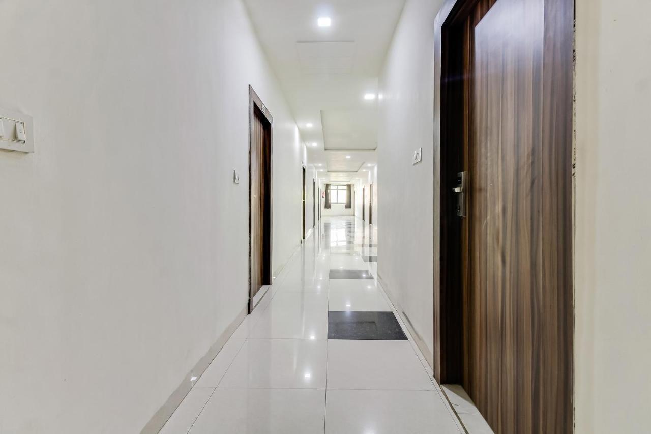 Oyo 10213 Hotel Panache Mathura Kültér fotó