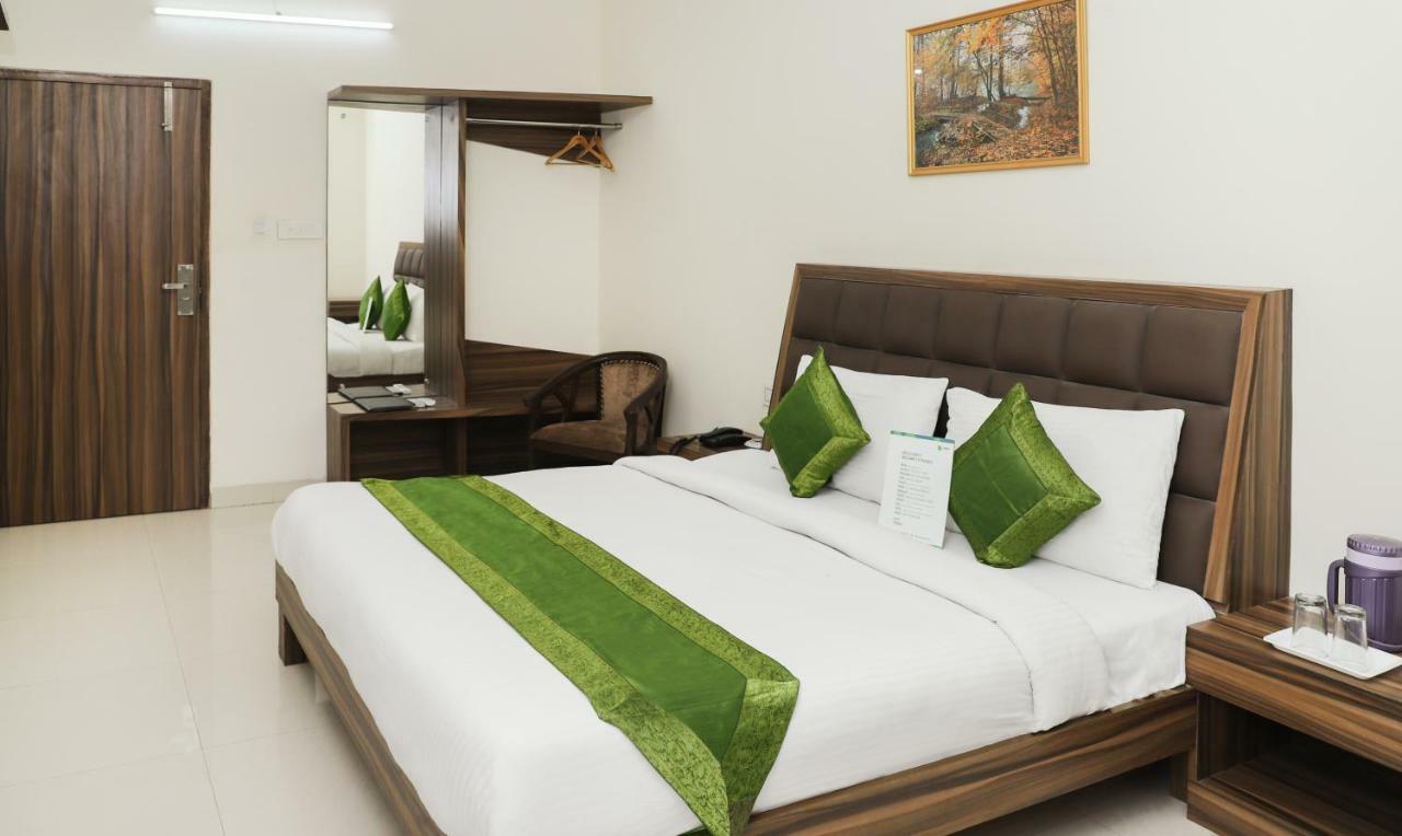 Oyo 10213 Hotel Panache Mathura Kültér fotó