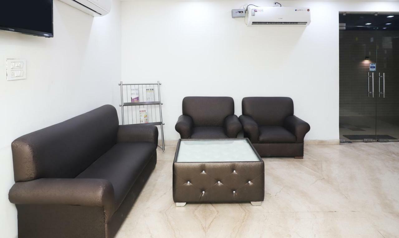 Oyo 10213 Hotel Panache Mathura Kültér fotó