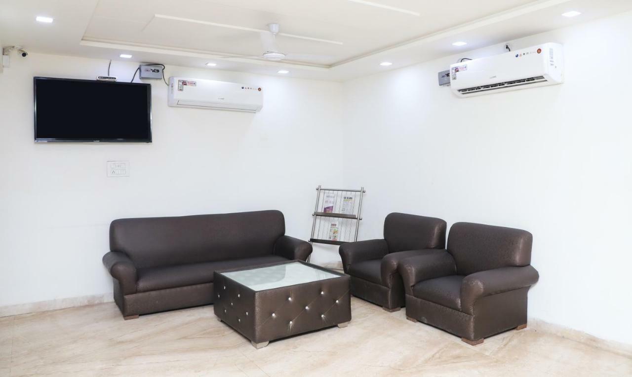 Oyo 10213 Hotel Panache Mathura Kültér fotó