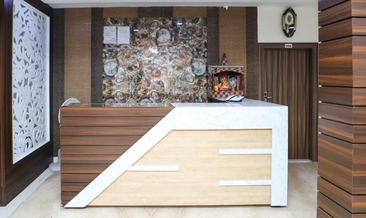 Oyo 10213 Hotel Panache Mathura Kültér fotó
