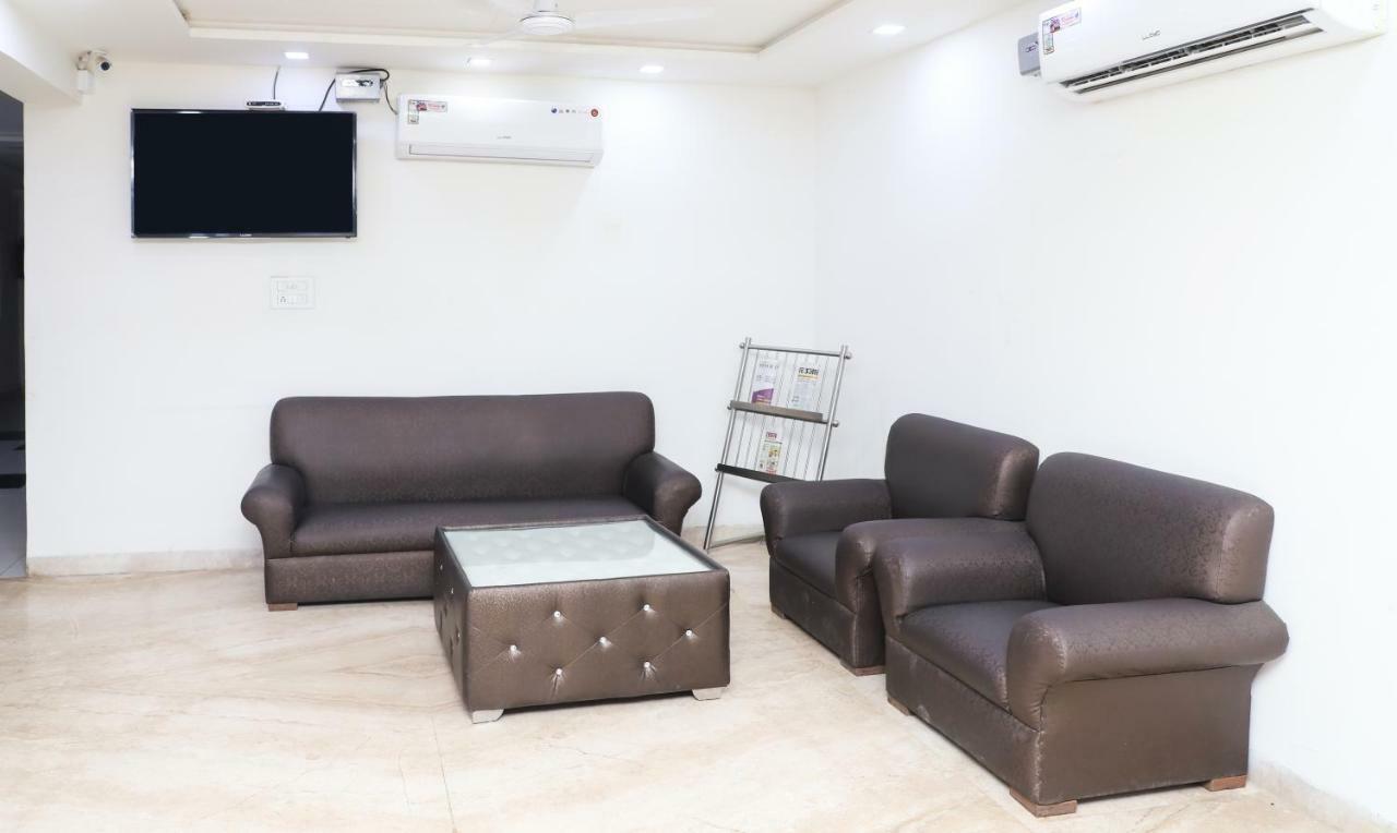 Oyo 10213 Hotel Panache Mathura Kültér fotó